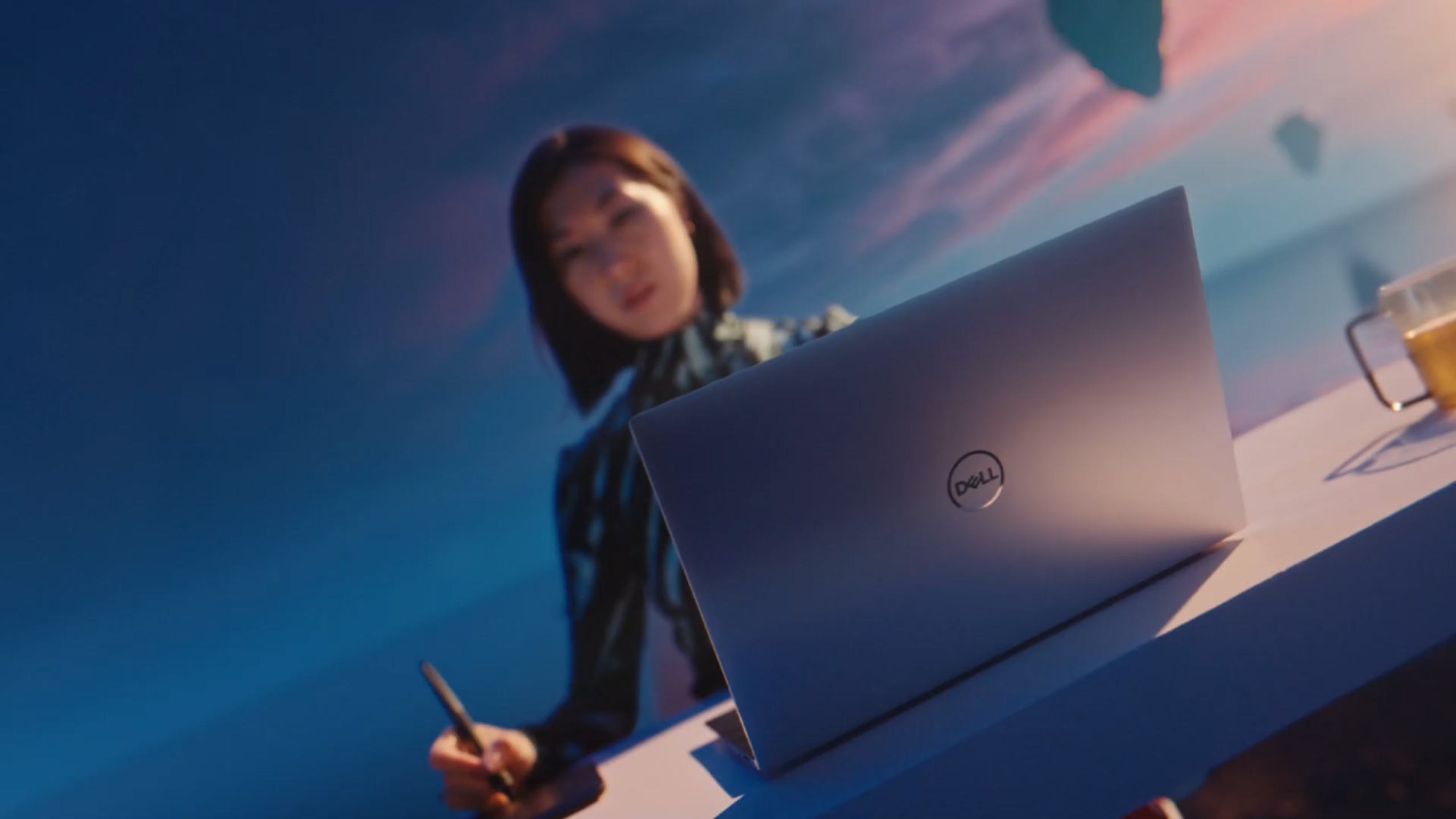 Dell — Expand Your Youniverse ft. Stephy Fung